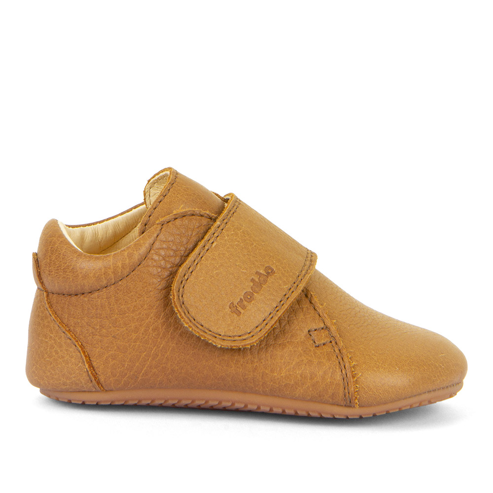 Dječja cipela picture