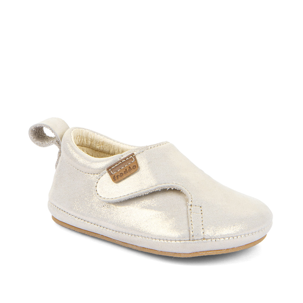 Dječje cipele picture