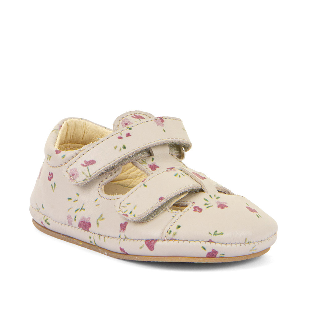 Dječje cipele picture