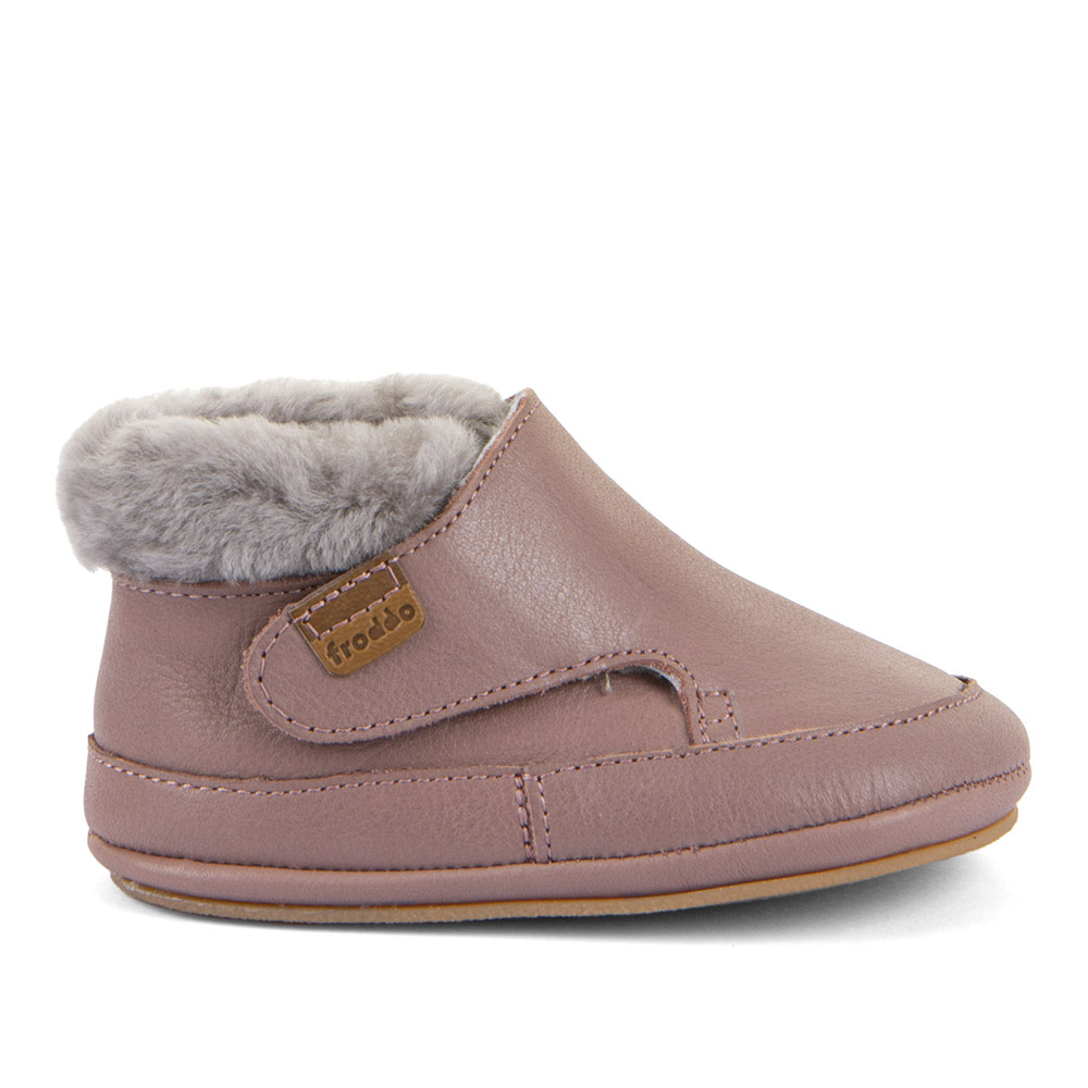 Dječje čizme picture