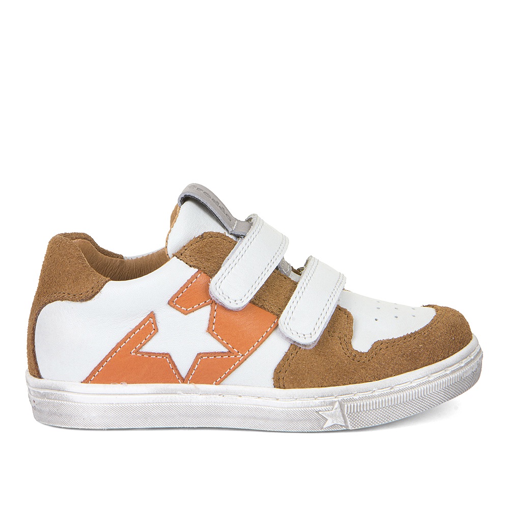 Dječja cipela picture