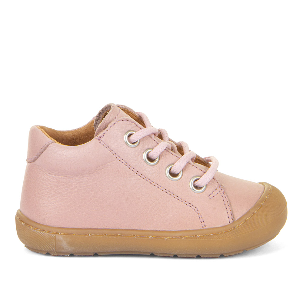 Dječja cipela picture