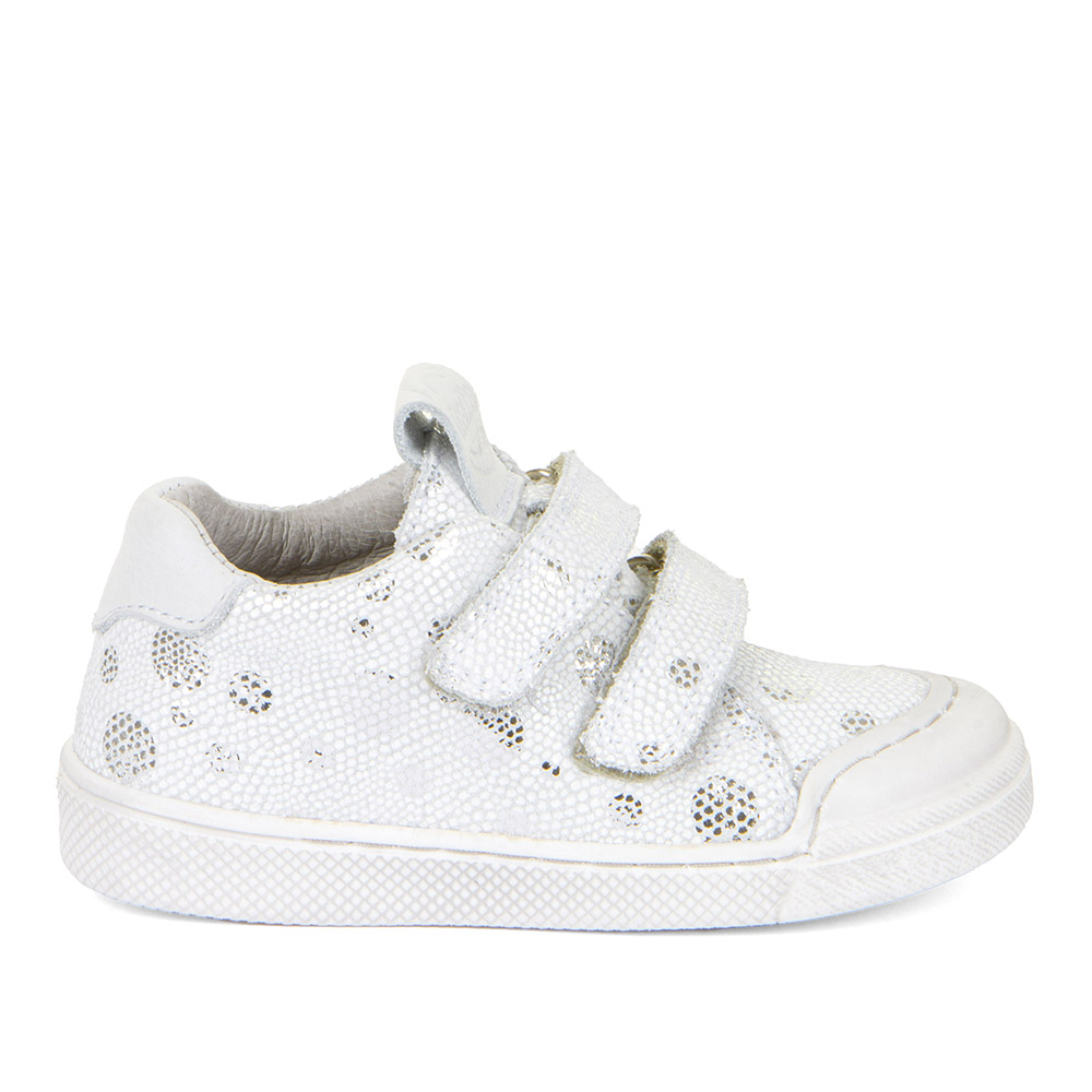 Dječja cipela picture