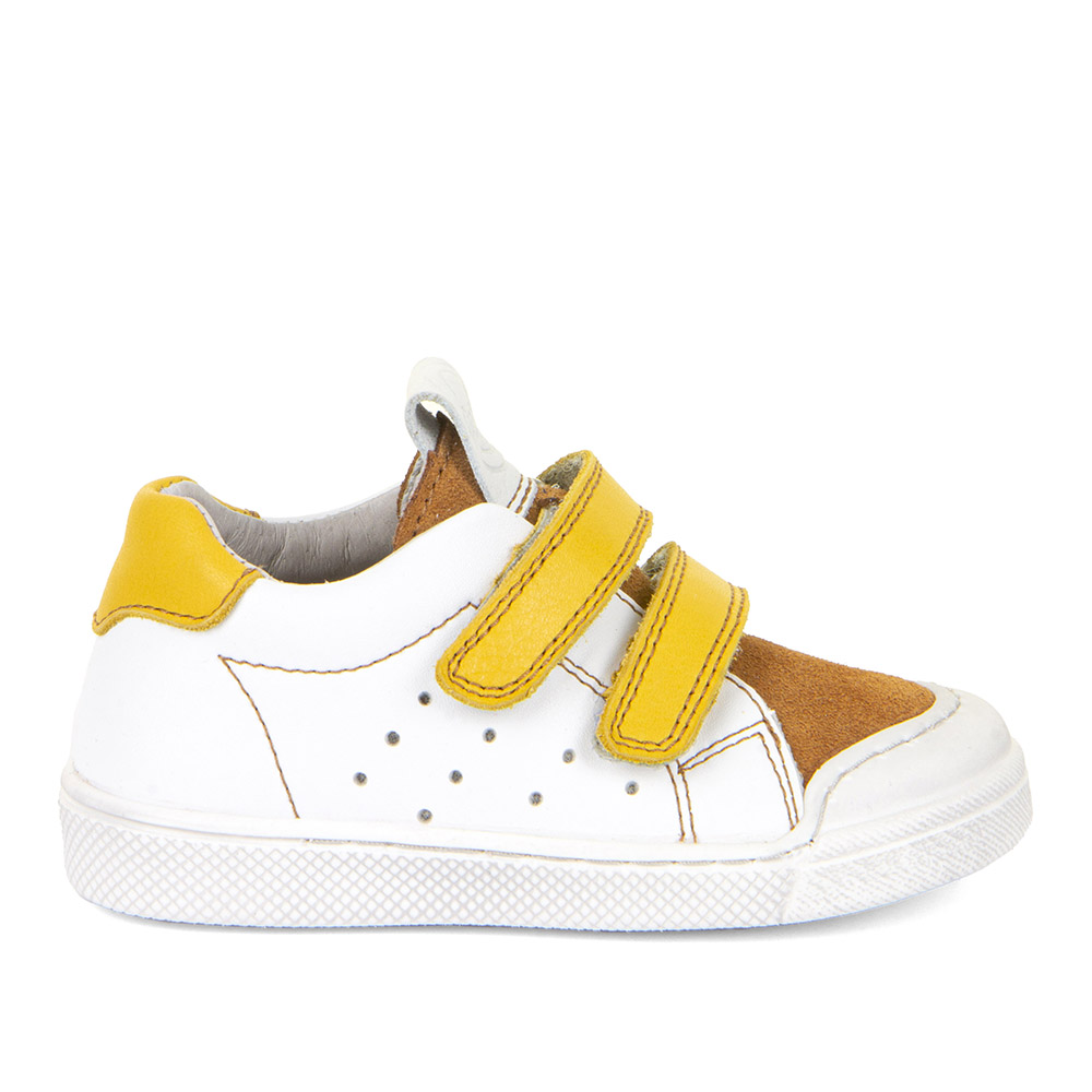 Dječja cipela picture