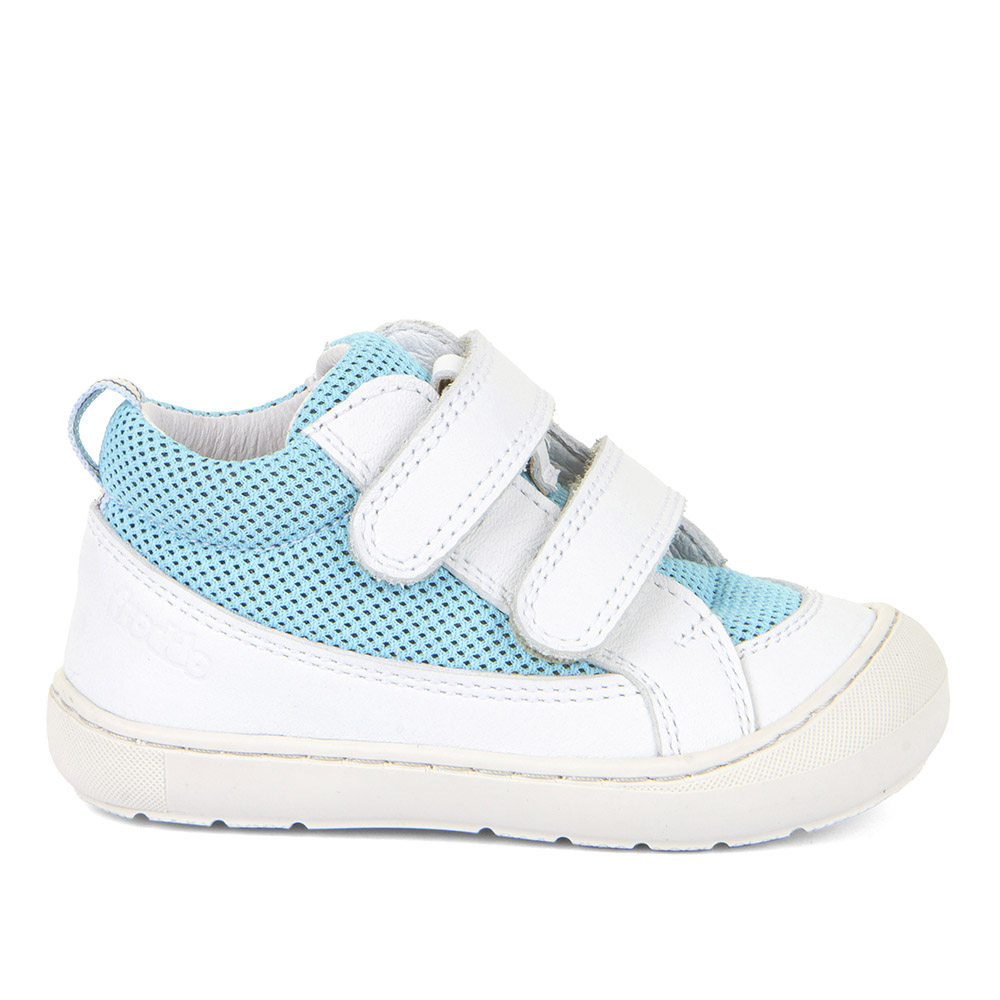 Dječja cipela picture