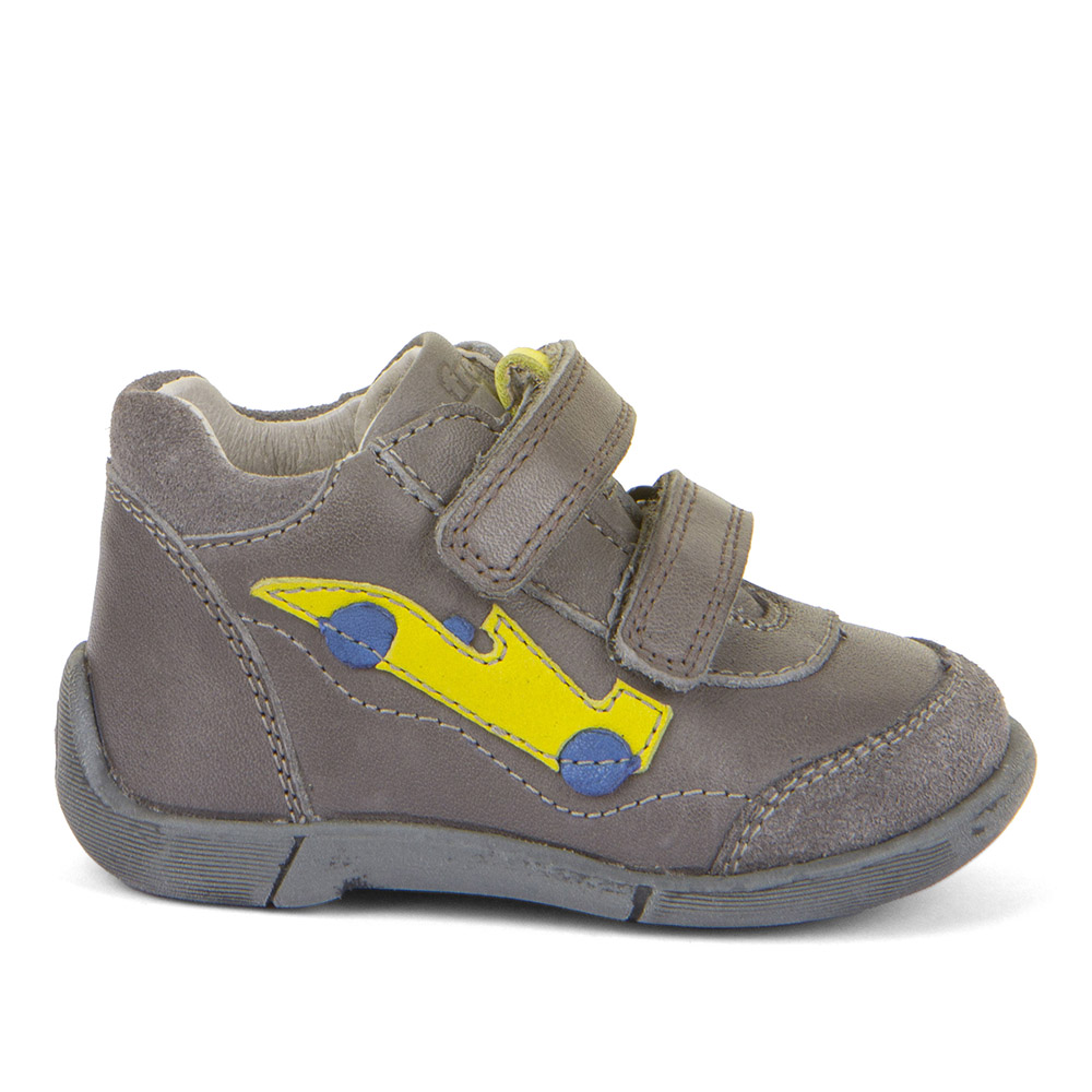 Dječje cipele picture