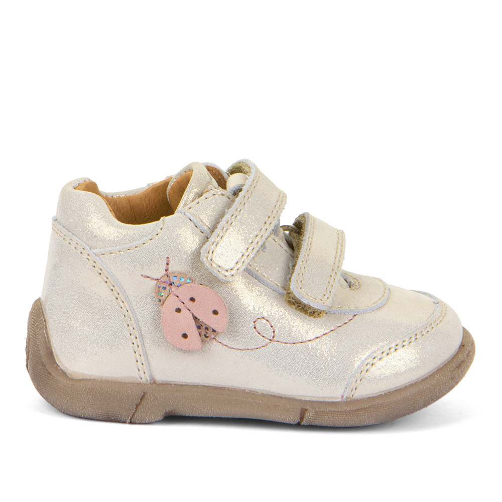 Dječje cipele picture