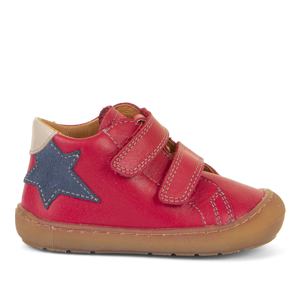 Dječja cipela picture