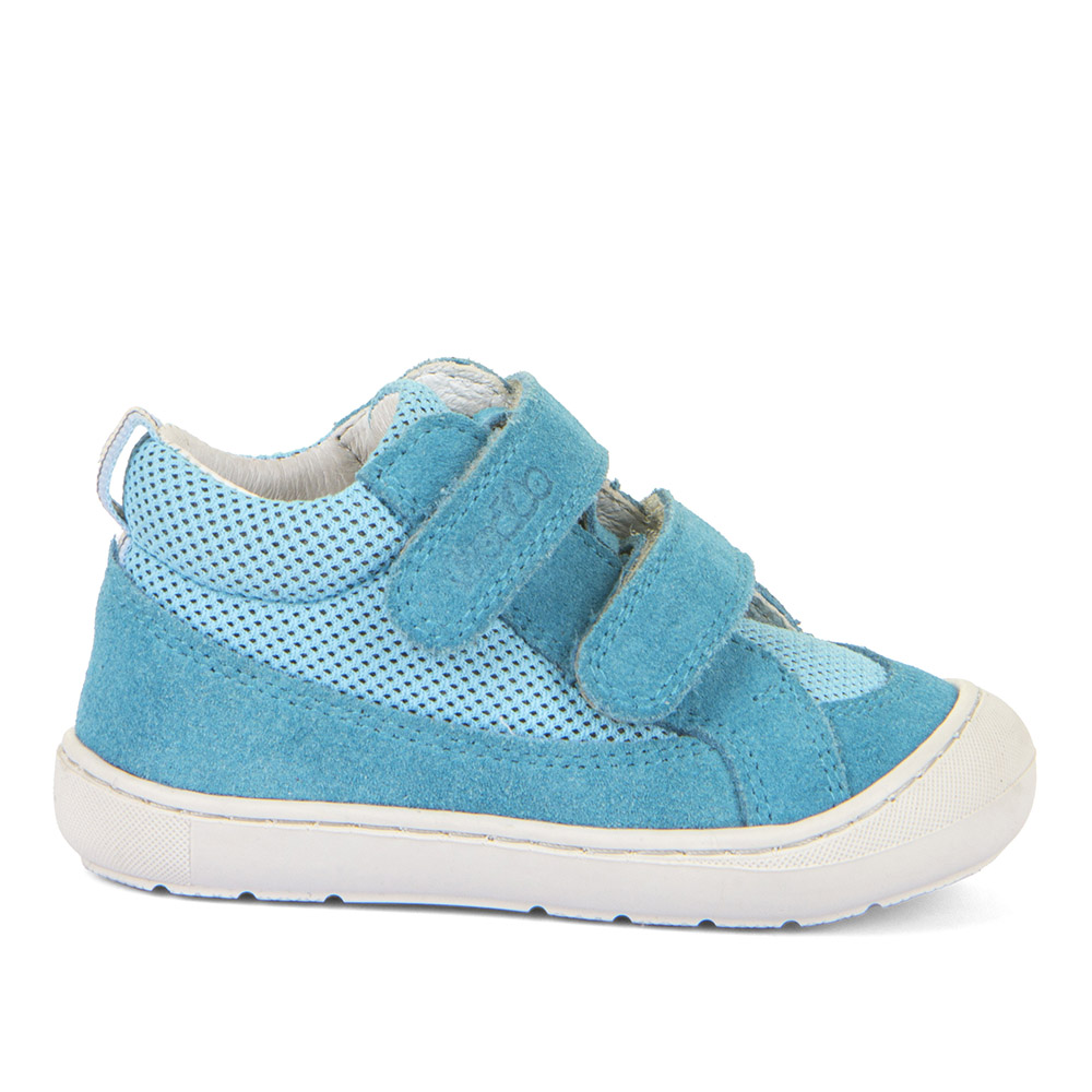 Dječja cipela picture