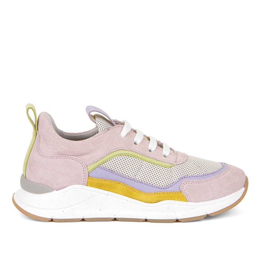 Dječja cipela picture