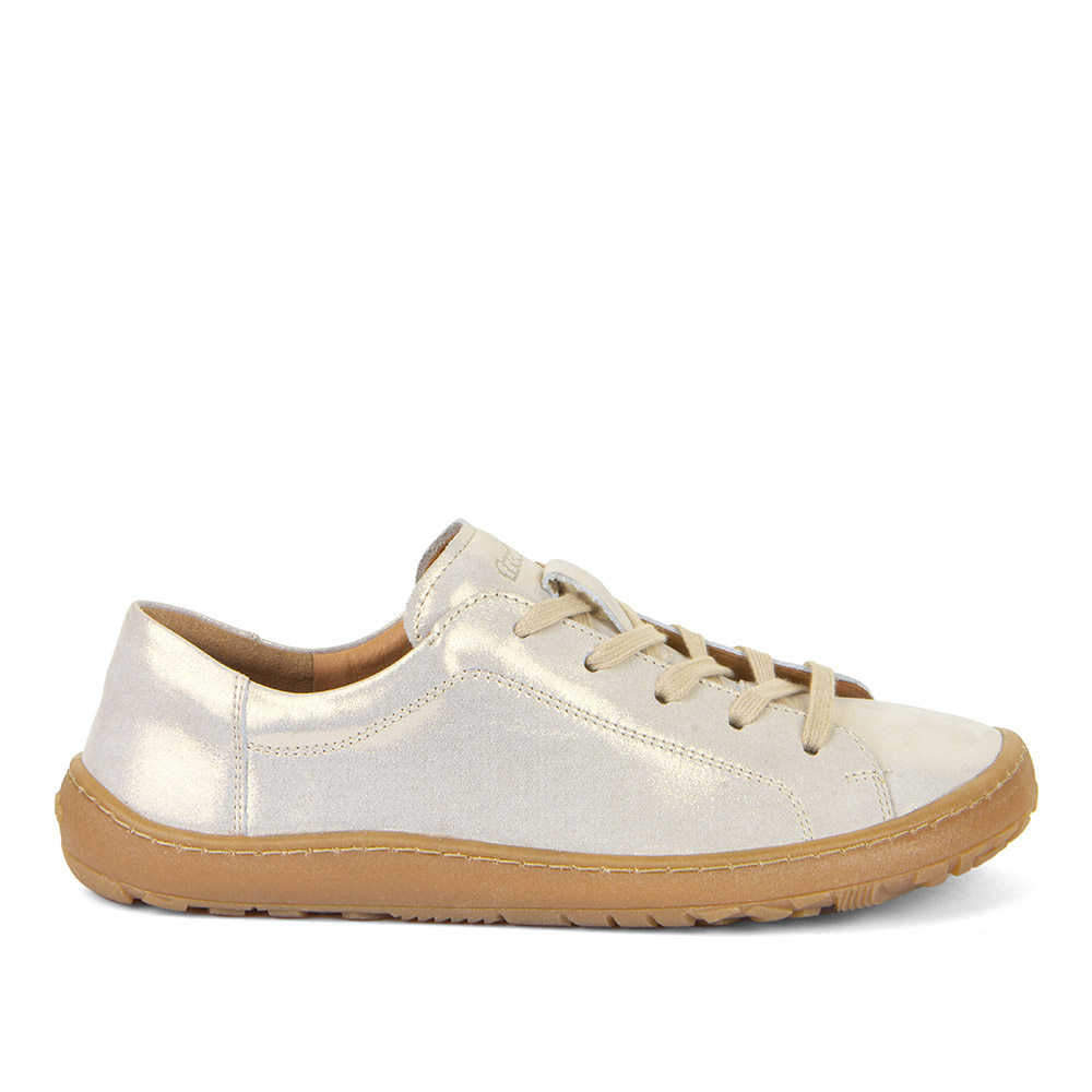 Dječja cipela picture