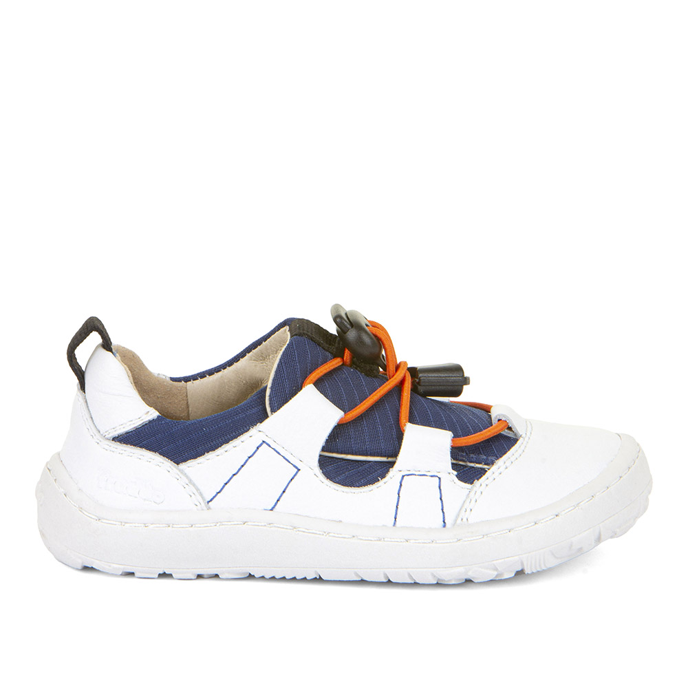 Dječja cipela picture