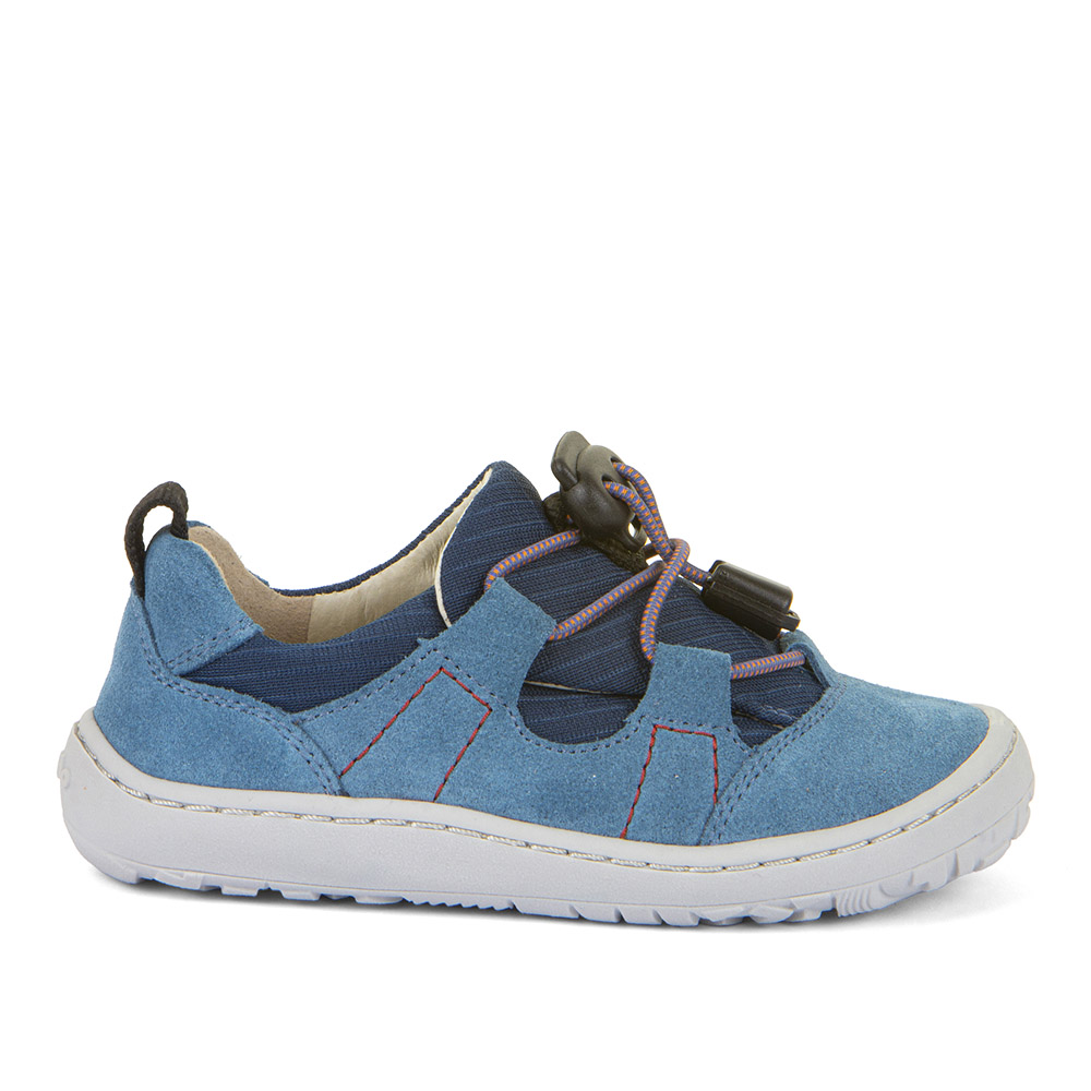 Dječja cipela picture