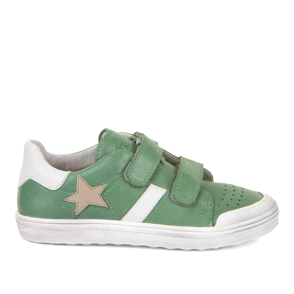 Dječja cipela picture