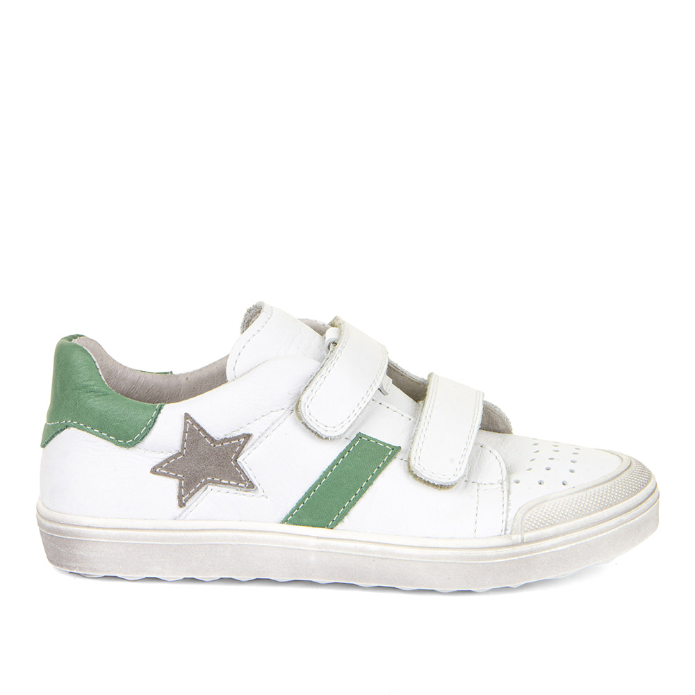 Dječja cipela picture