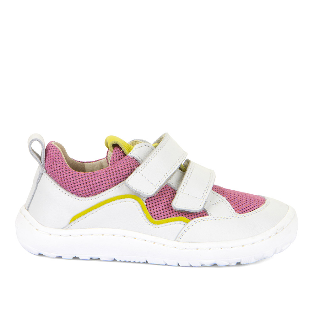 Dječja cipela picture