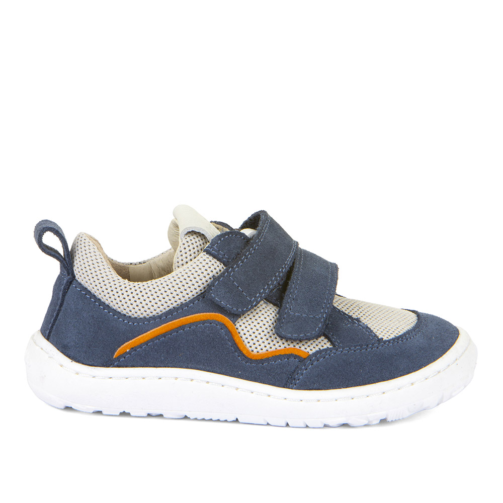 Dječja cipela picture