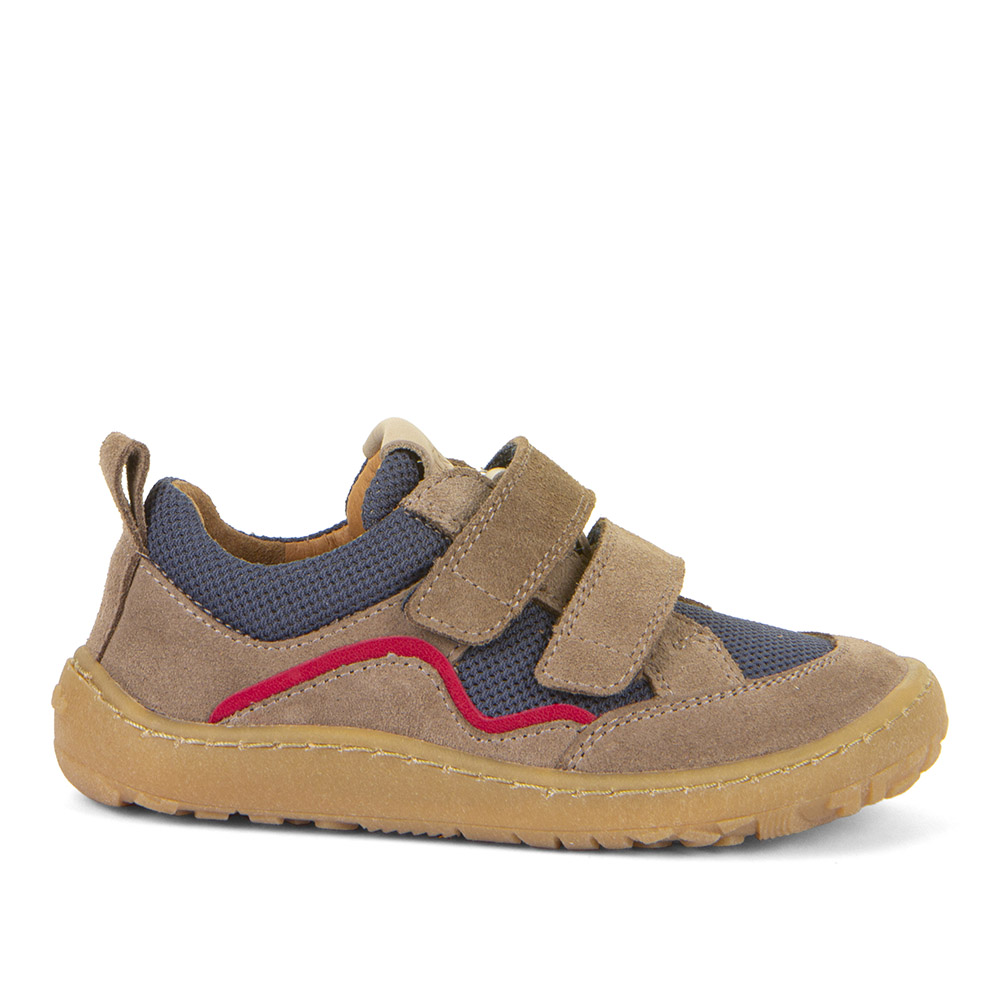 Dječja cipela picture