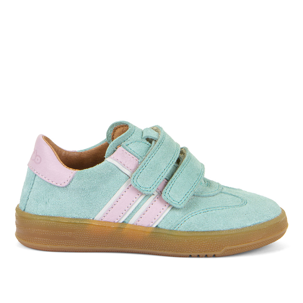 Dječja cipela picture