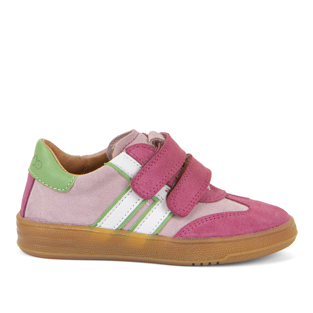 Dječja cipela picture