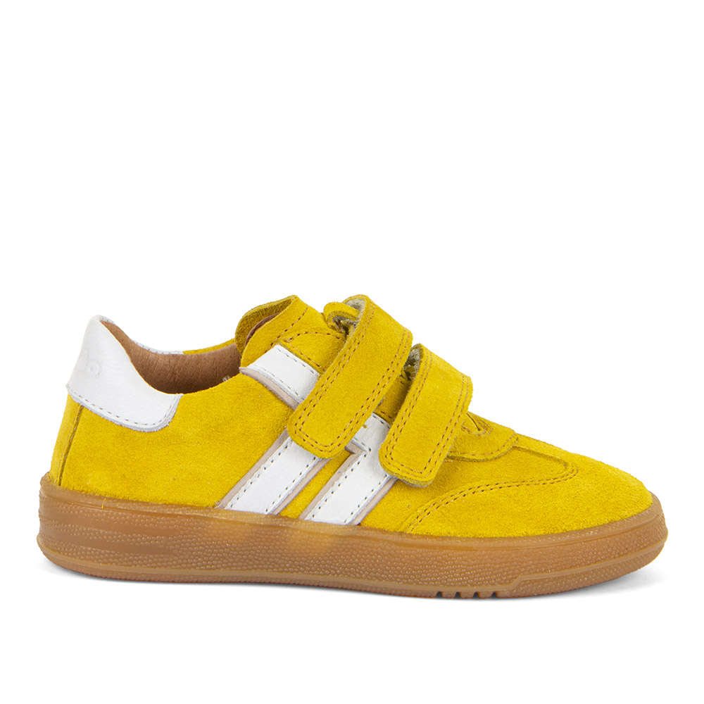 Dječja cipela picture