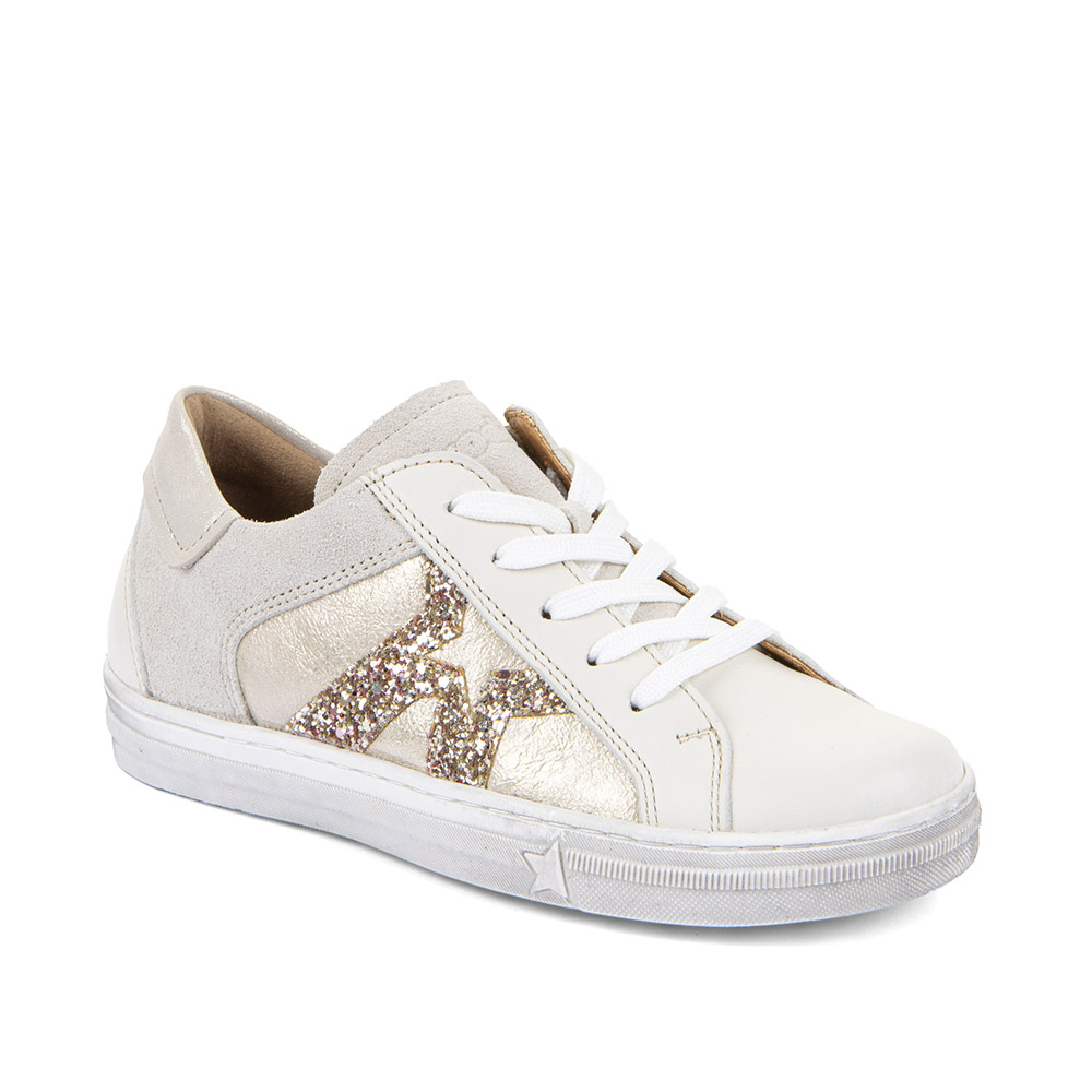 Dječje cipele picture