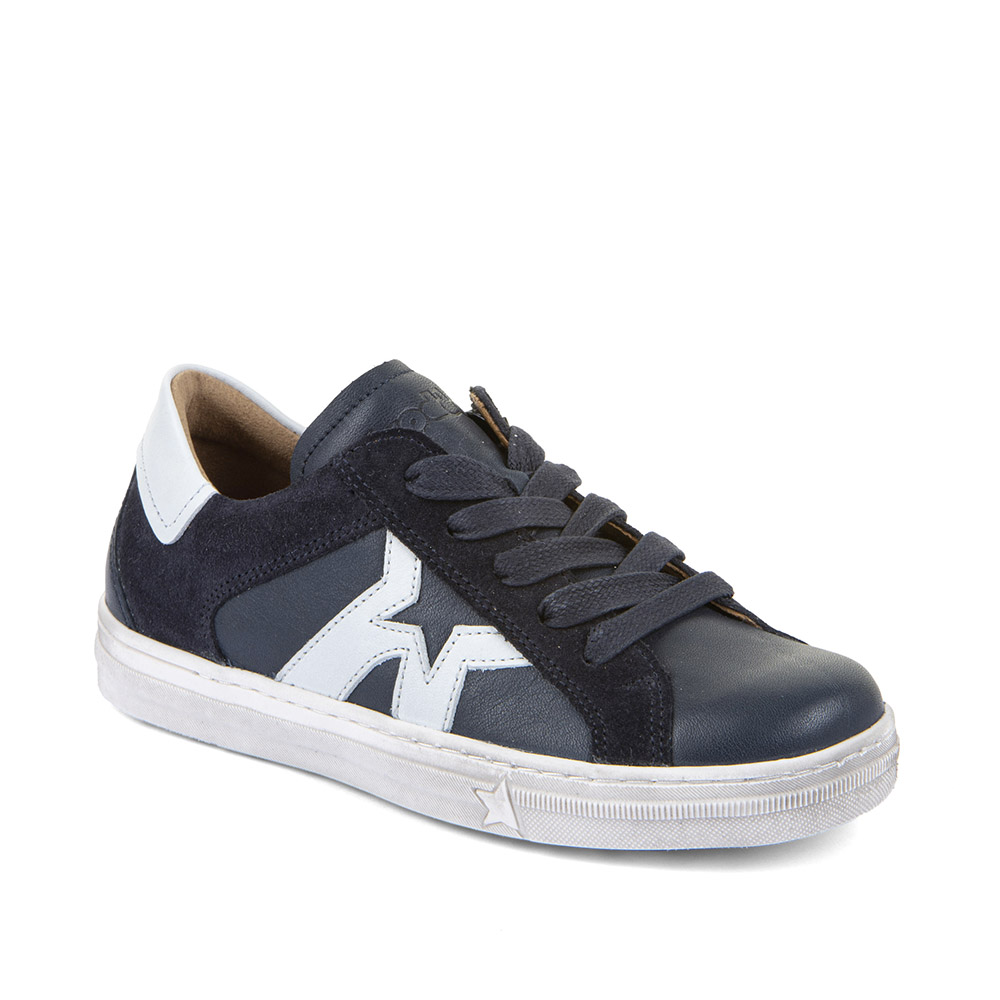 Dječje cipele picture