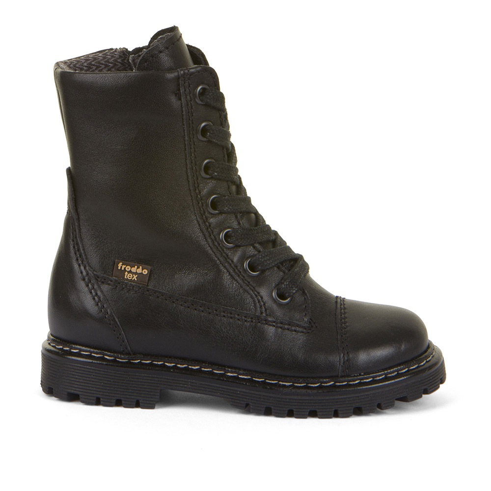 Dječje čizme picture