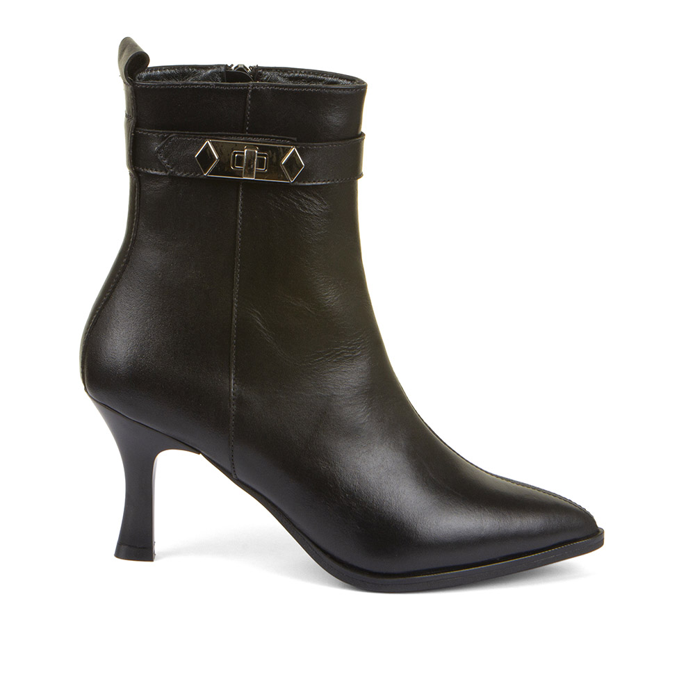 Ženska gležnjača Stefano picture